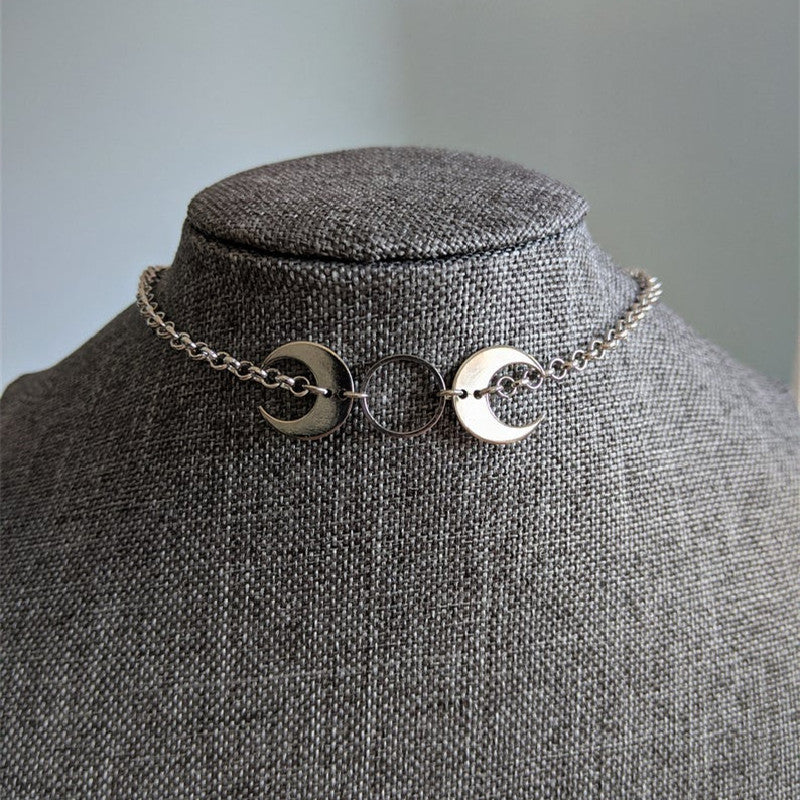 Moon Choker