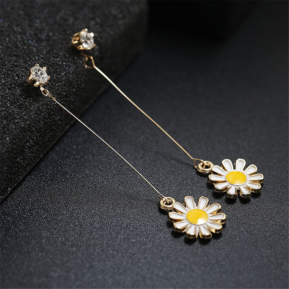 Daisy Dangle Earrings